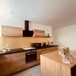 شقة Le Serenity Spacious P4 115 M2 Parking نيم