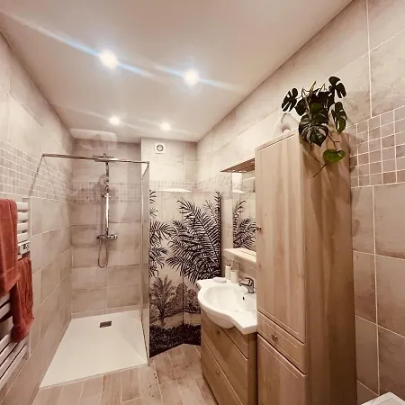 Le Serenity Spacious P4 115 M2 Parking * Nimes