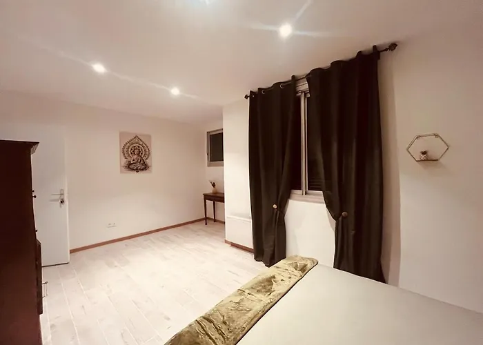 Le Serenity Spacious P4 115 M2 Parking Appartamento Nîmes